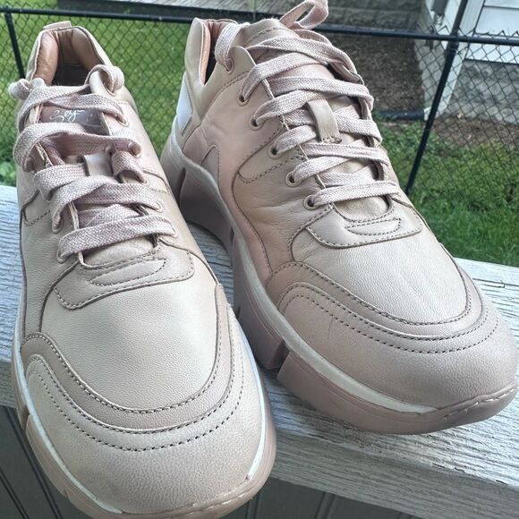 Seychelles I'll Be There Blush Leather Sneakers Size 10 - Picture 6 of 11